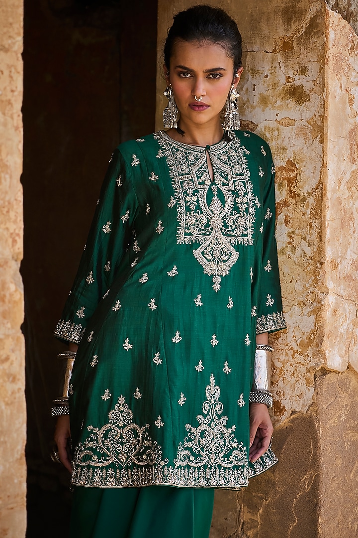 Emerald Green Silk Zardosi Embroidered Tunic Set by Jayanti Reddy at Pernia's Pop Up Shop