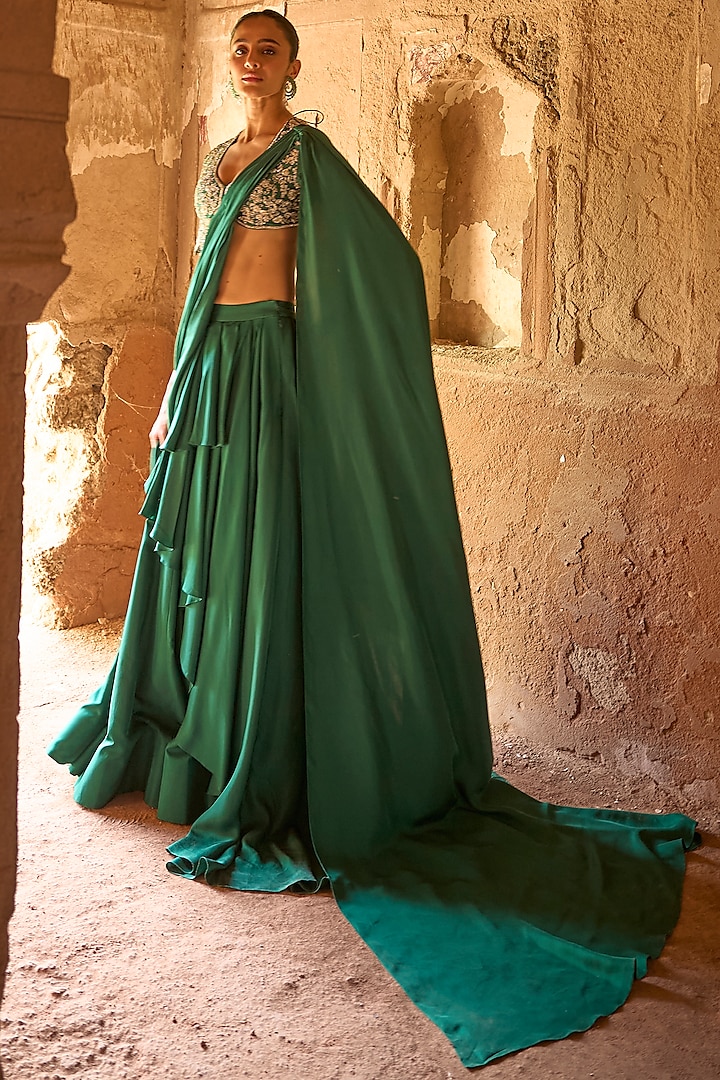 Emerald Green Silk Pre-Draped Saree Set by Jayanti Reddy at Pernia's Pop Up Shop