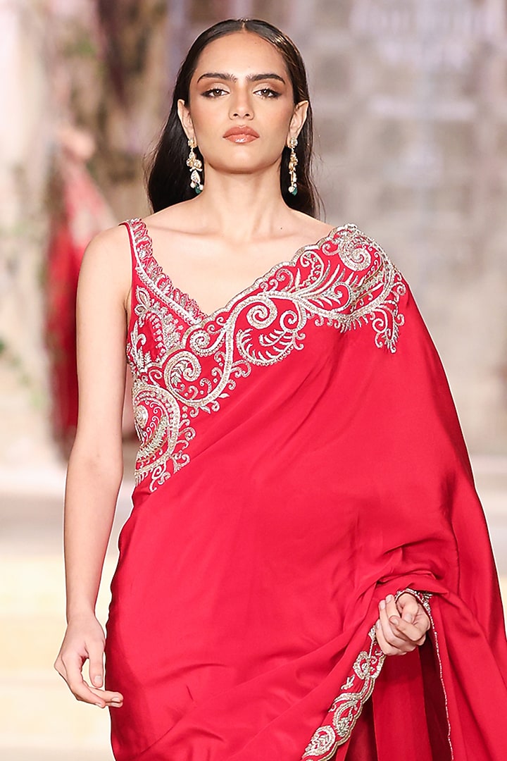 Red Silk Zardosi Hand Embroidered Bridal Saree Set by Jayanti Reddy at Pernia's Pop Up Shop