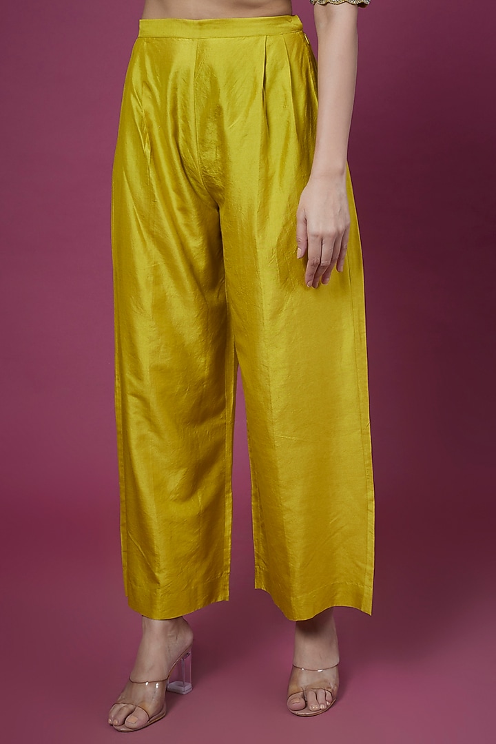 Mustard Embroidered Wedding Anarkali Set by Jayanti Reddy at Pernia's Pop Up Shop