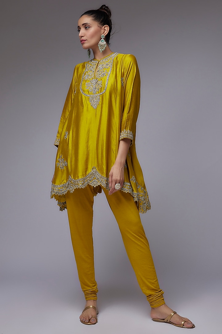 Mustard Silk Embroidered Tunic Set by Jayanti Reddy at Pernia's Pop Up Shop