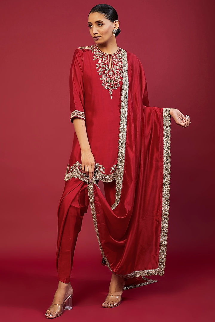Red Silk Zardosi Embroidered Tunic Set by Jayanti Reddy