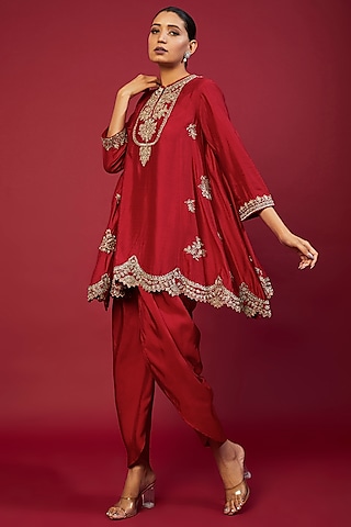 Red Silk Zardosi Embroidered Tunic Set by Jayanti Reddy