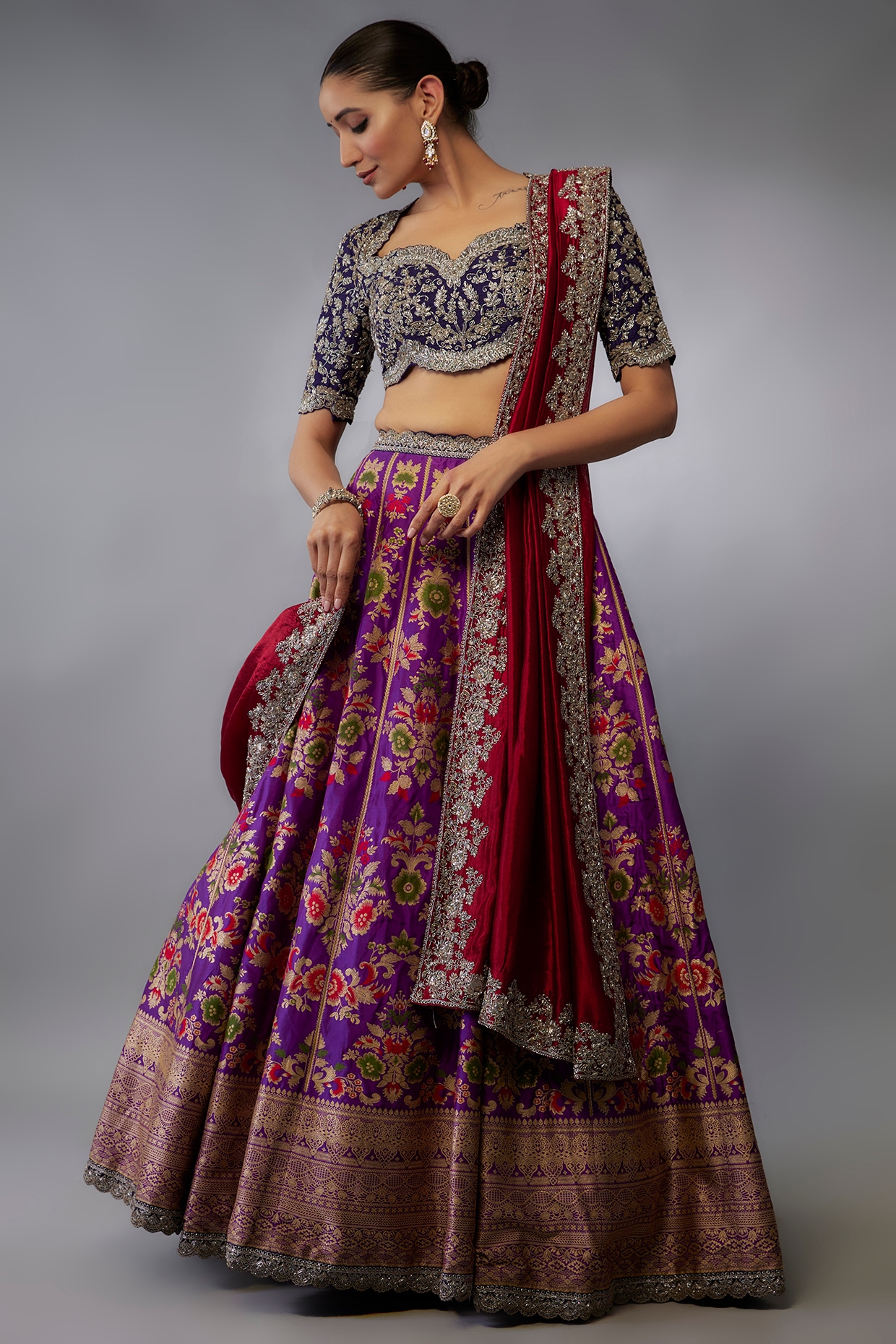 Banarasi lehenga sale choli online