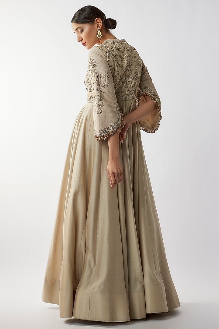 Ivory Silk Zari Embroidered Bridal Anarkali Set by Jayanti Reddy at Pernia's Pop Up Shop
