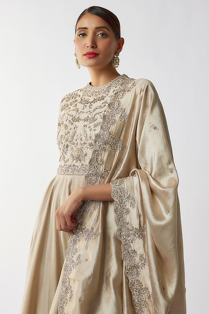 Ivory Silk Zari Embroidered Bridal Anarkali Set by Jayanti Reddy at Pernia's Pop Up Shop