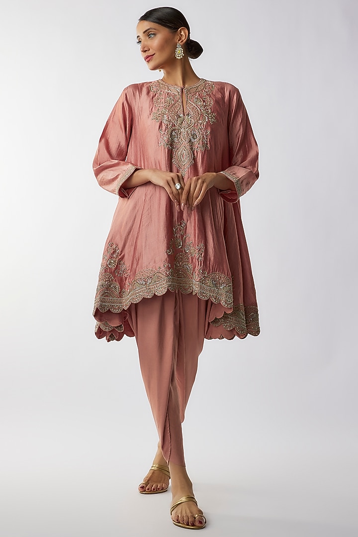 Peach Silk Zari Embroidered A-line Kurta Set by Jayanti Reddy at Pernia's Pop Up Shop