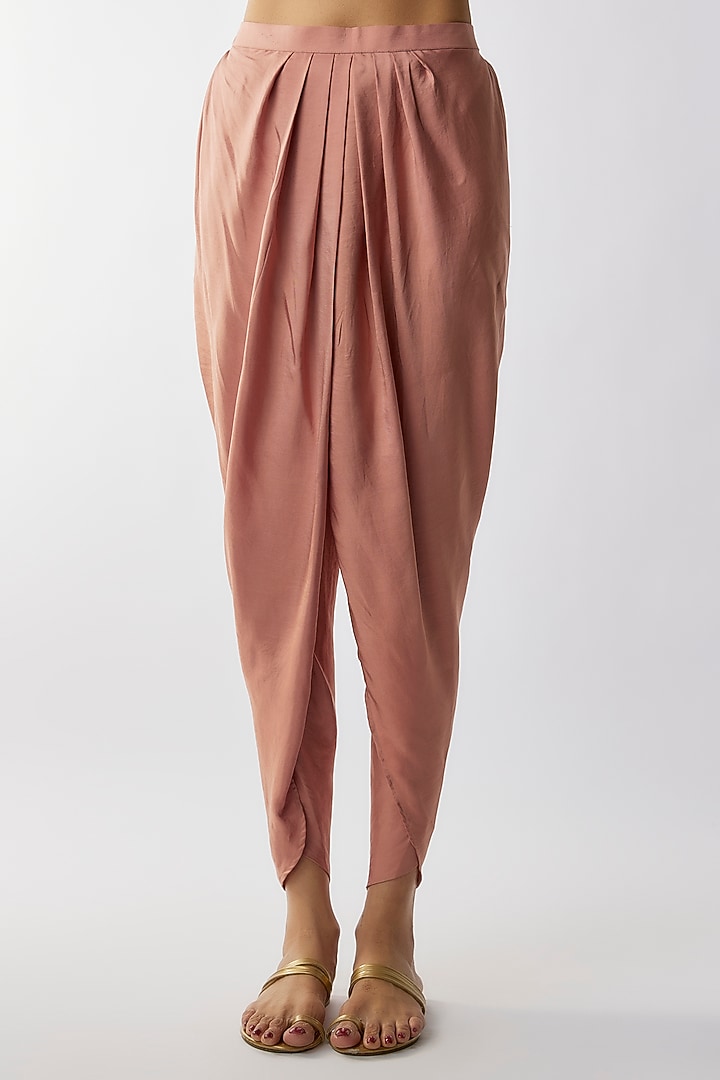 Peach Silk Zari Embroidered A-line Kurta Set by Jayanti Reddy at Pernia's Pop Up Shop