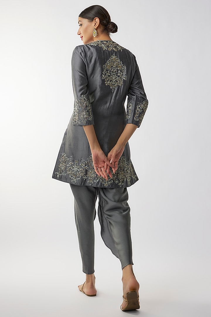 Teal Grey Silk Zari Embroidered Kurta Set by Jayanti Reddy at Pernia's Pop Up Shop