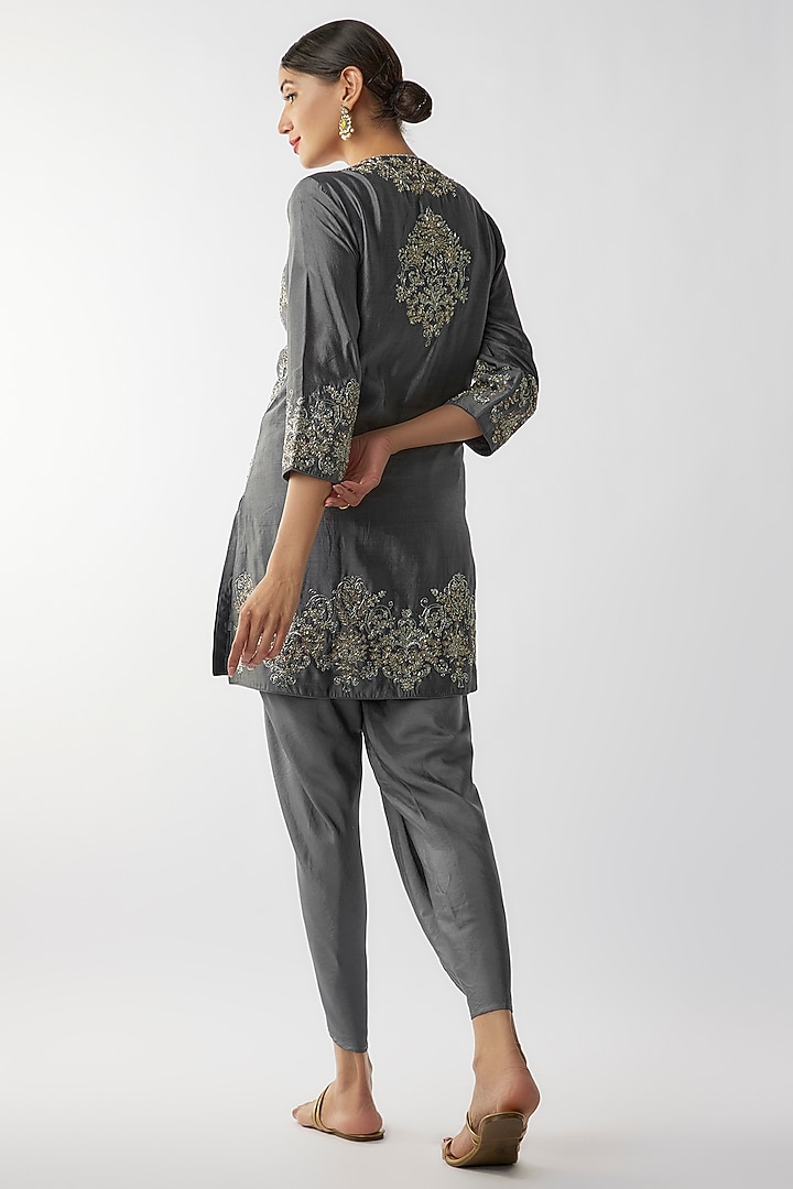 Teal Grey Silk Zari Embroidered Kurta Set by Jayanti Reddy at Pernia's Pop Up Shop