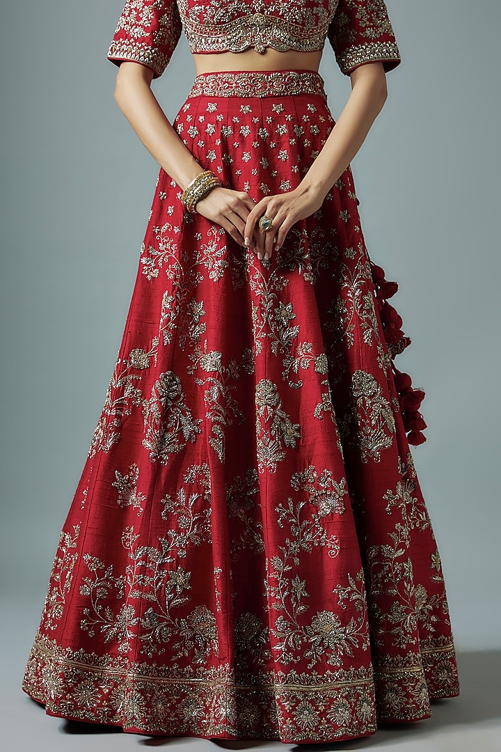 Red Silk Zari Embroidered Bridal Lehenga Set by Jayanti Reddy at Pernia's Pop Up Shop