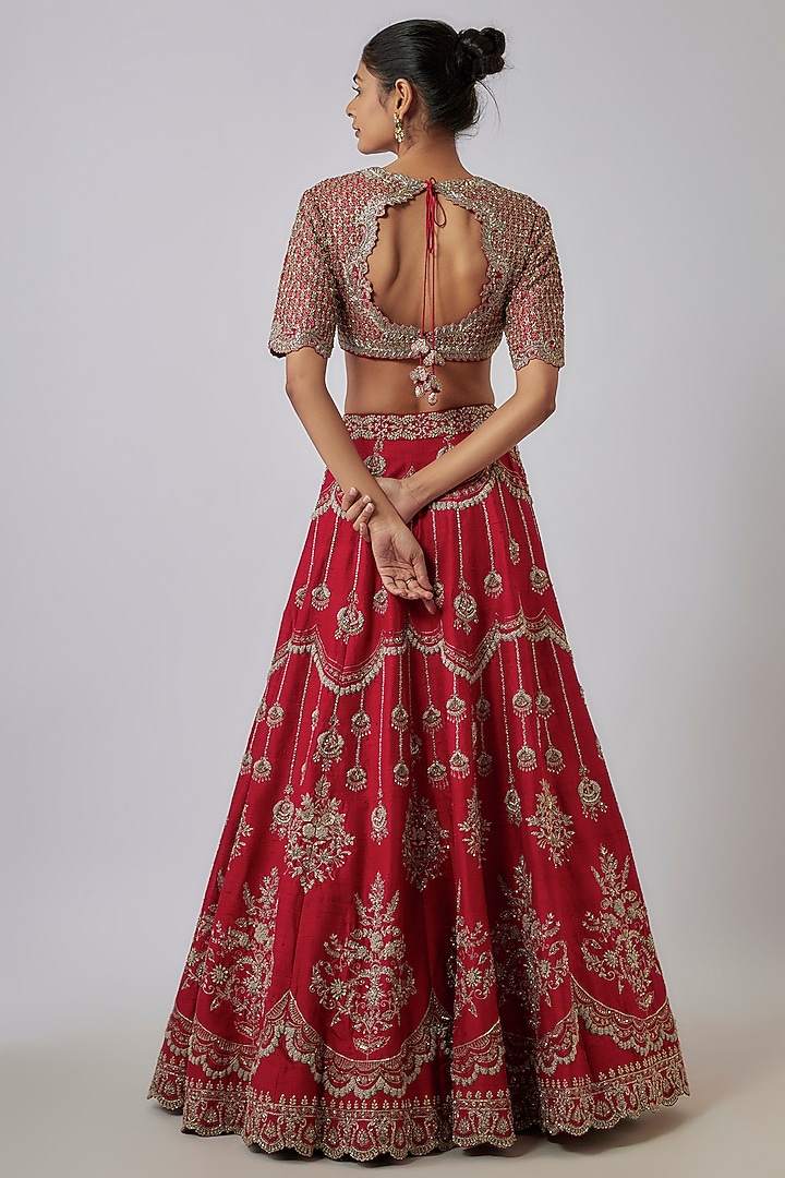 Red Silk Zari Embroidered Bridal Lehenga Set by Jayanti Reddy at Pernia's Pop Up Shop
