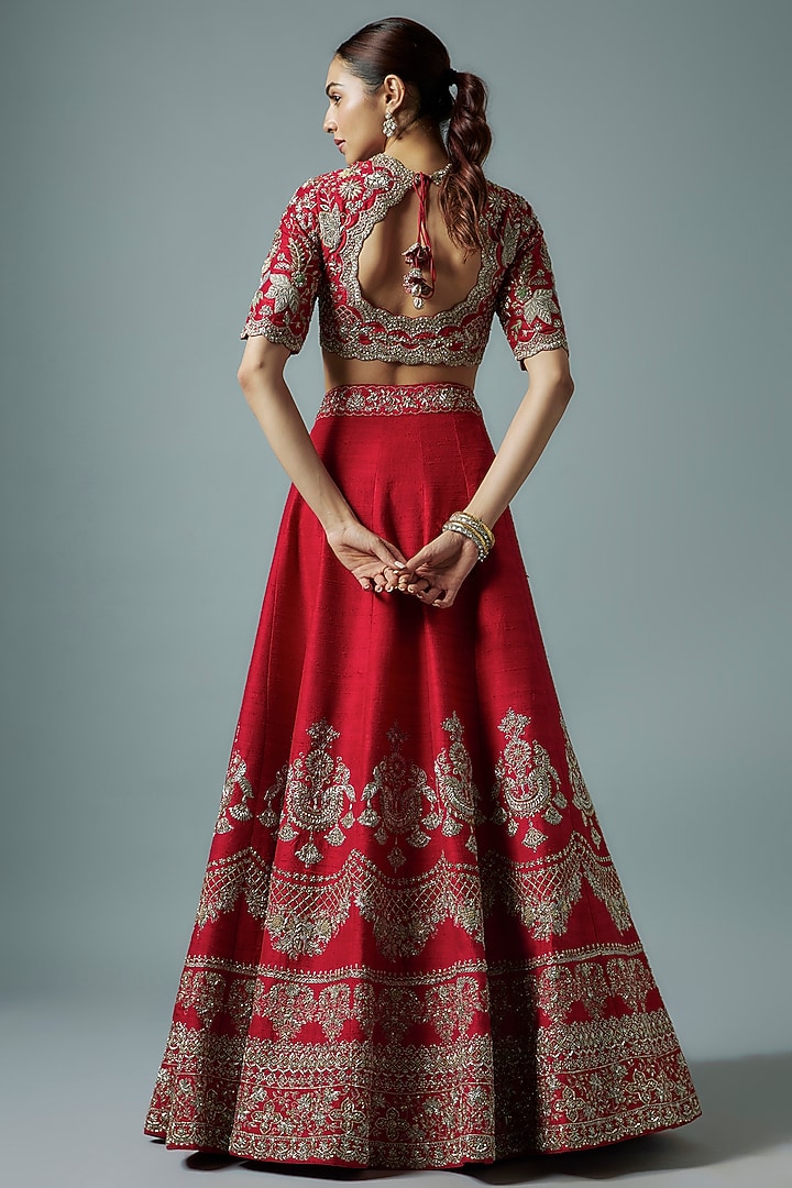 Red Silk Zari Embroidered Bridal Lehenga Set by Jayanti Reddy at Pernia's Pop Up Shop