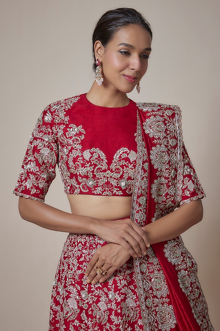 Red Silk Zari Embroidered Bridal Lehenga Set by Jayanti Reddy at Pernia's Pop Up Shop