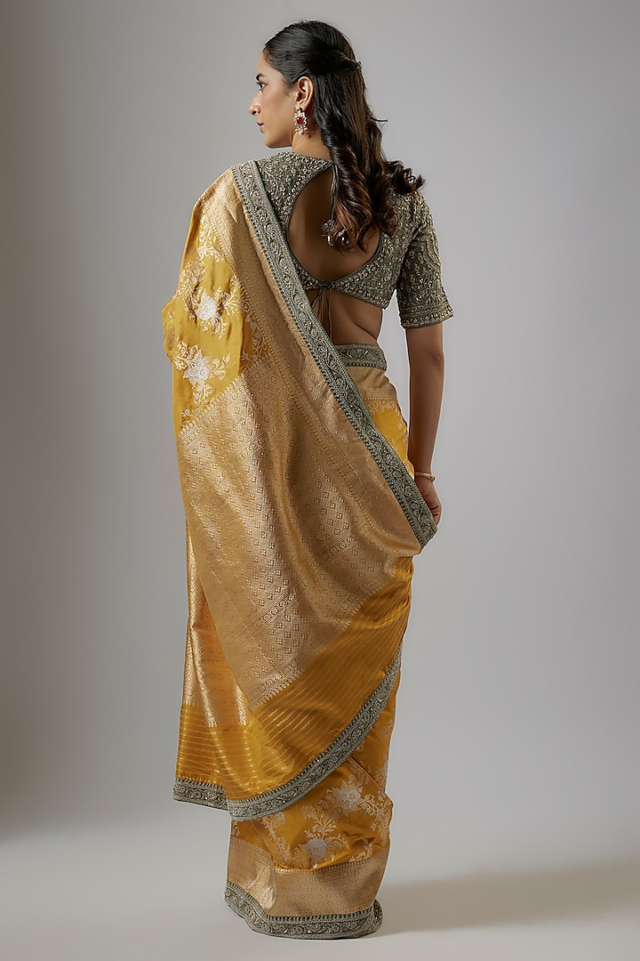 Yellow Banarasi Bridal Saree Set by Jayanti Reddy at Pernia's Pop Up Shop