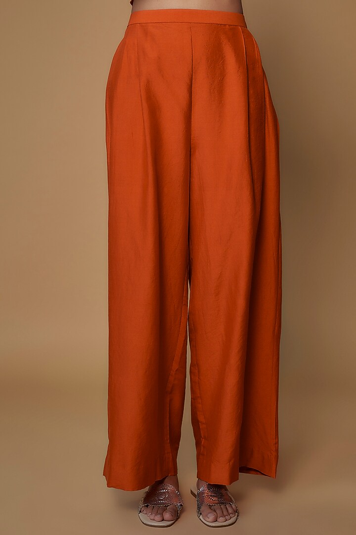 Orange Silk Embroidered Cape Set by Jayanti Reddy at Pernia's Pop Up Shop