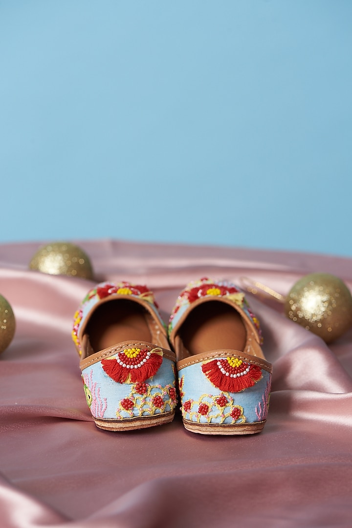 Ice Blue Pure Leather Thread Embroidered Juttis For Girls by Jekwats at Pernia's Pop Up Shop