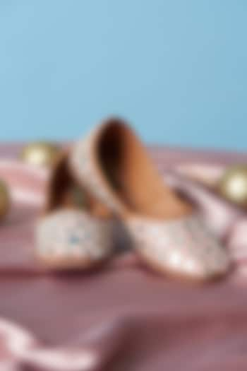 Peach Pure Leather Mirror Embellished Juttis For Girls by Jekwats at Pernia's Pop Up Shop