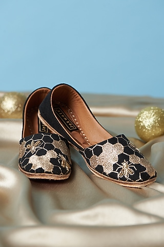 Black Pure Leather Zari Embroidered Juttis For Girls by Jekwats