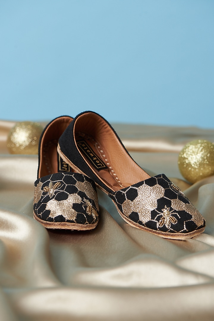 Black Pure Leather Zari Embroidered Juttis For Girls by Jekwats at Pernia's Pop Up Shop