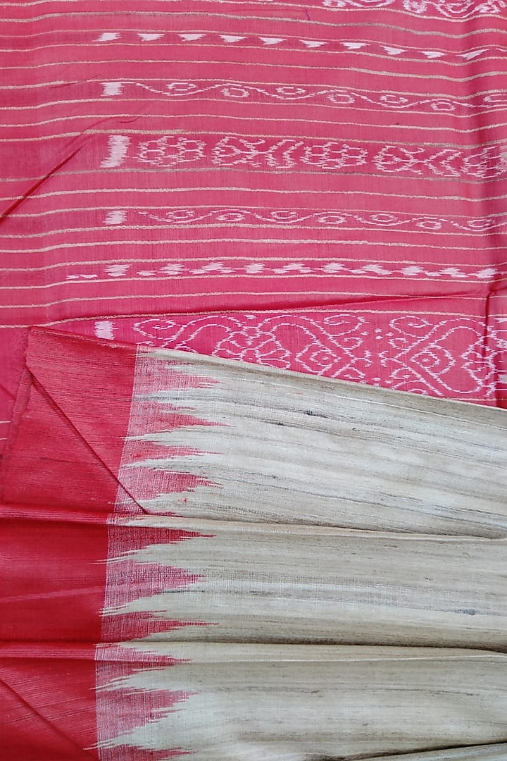 Nude Handwoven Tie-Dye Saree by Jagjeeban at Pernia's Pop Up Shop