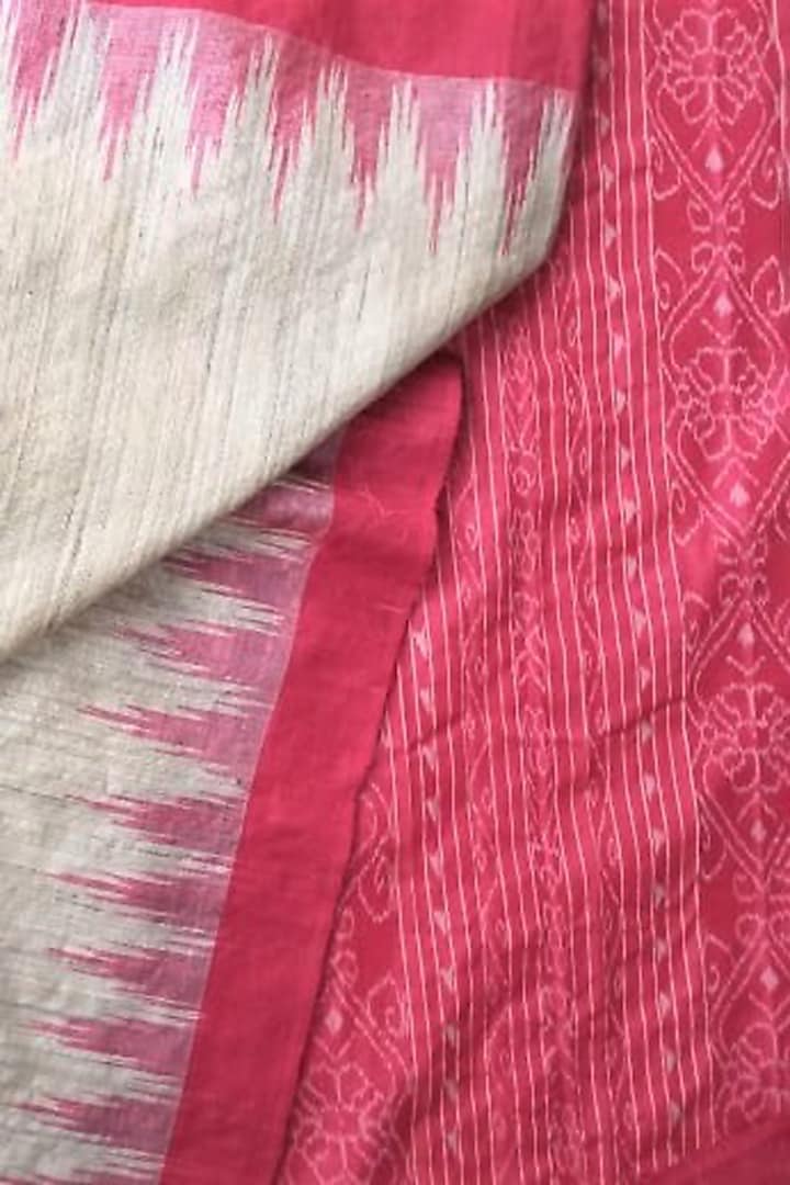 Nude Handwoven Tie-Dye Saree by Jagjeeban at Pernia's Pop Up Shop