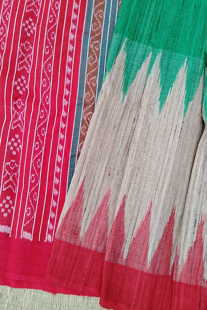 Green Handwoven Tie-Dye Saree by Jagjeeban at Pernia's Pop Up Shop