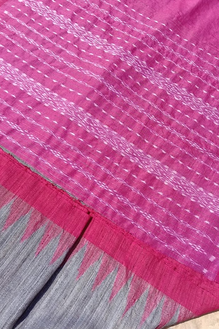 Grey Handwoven Tie-Dye Saree by Jagjeeban