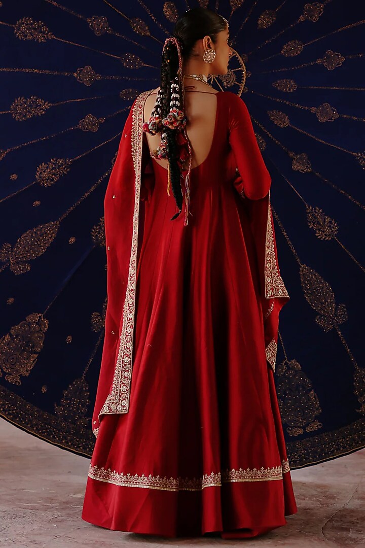 Maroon Chanderi & Organza Hand Embroidered Wedding Anarkali Set by Jigar Mali at Pernia's Pop Up Shop