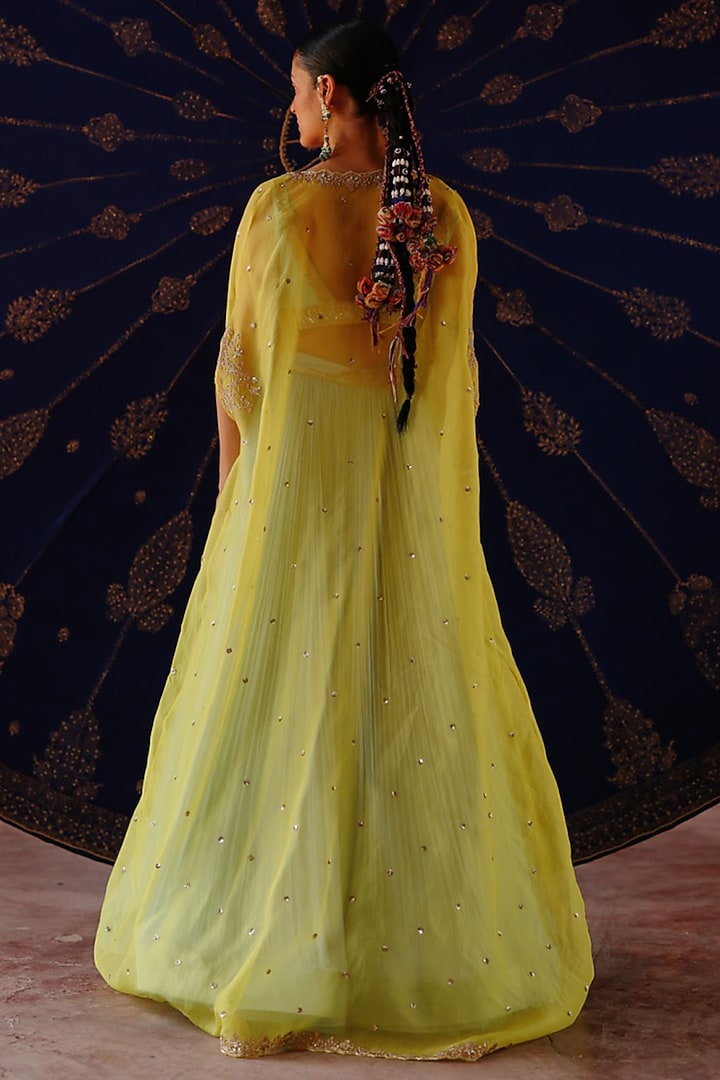 Yellow Silk Hand Embroidered Cape Set by Jigar Mali at Pernia's Pop Up Shop