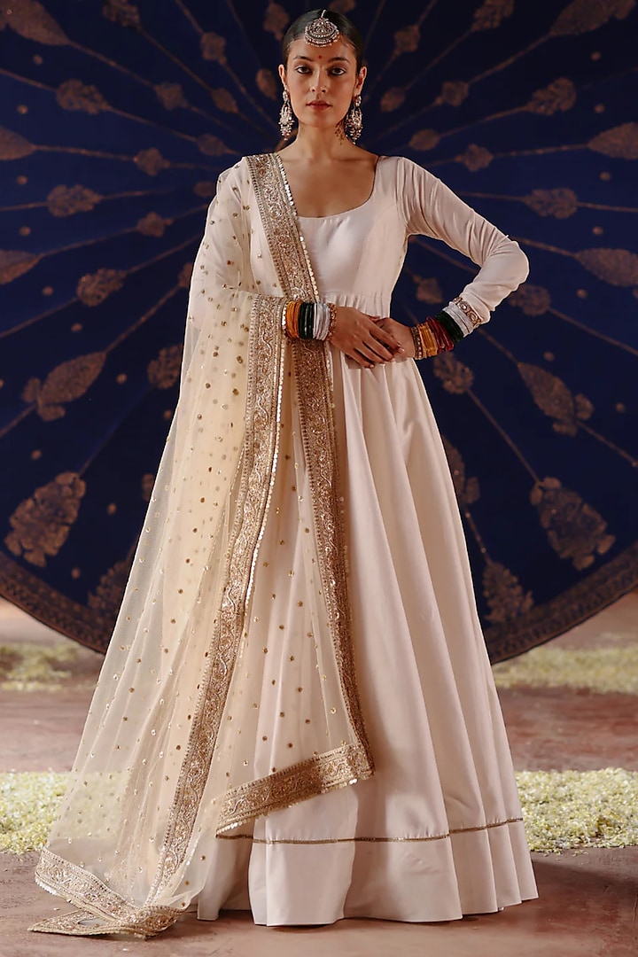 Ivory Chanderi & Organza Hand Embroidered Wedding Anarkali Set by Jigar Mali at Pernia's Pop Up Shop