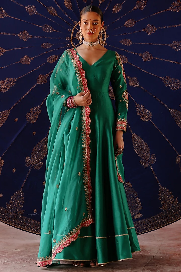 Rama Green Chanderi & Organza Hand Embroidered Wedding Anarkali Set by Jigar Mali at Pernia's Pop Up Shop