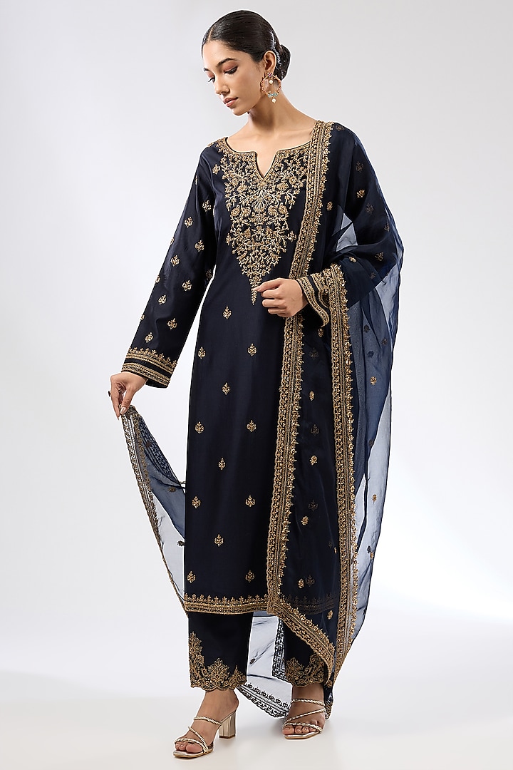 Navy Blue Chanderi Dori Hand Embroidered Kurta Set by Jigar Mali at Pernia's Pop Up Shop