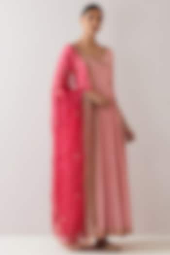 Peach Pink Silk Chanderi Aari Embroidered Wedding Anarkali Set by Jigar Mali at Pernia's Pop Up Shop