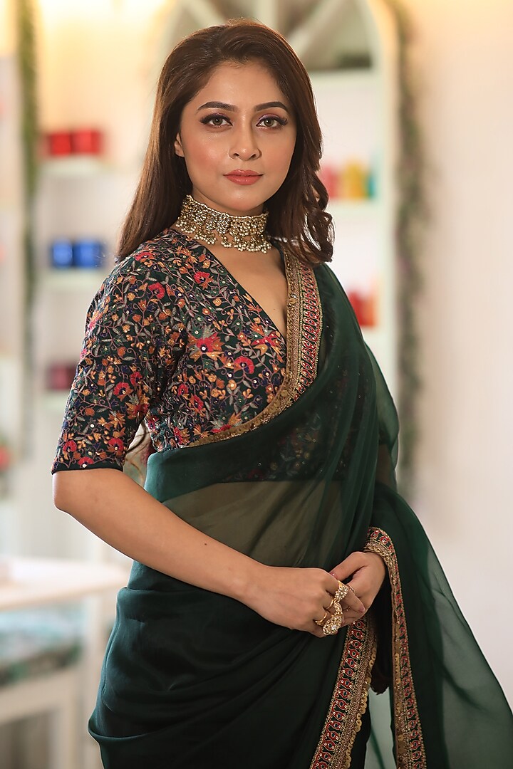Green Silk Organza Zardosi & Thread Embroidered Wedding Saree Set by JUHI SHEKHAWAT at Pernia's Pop Up Shop