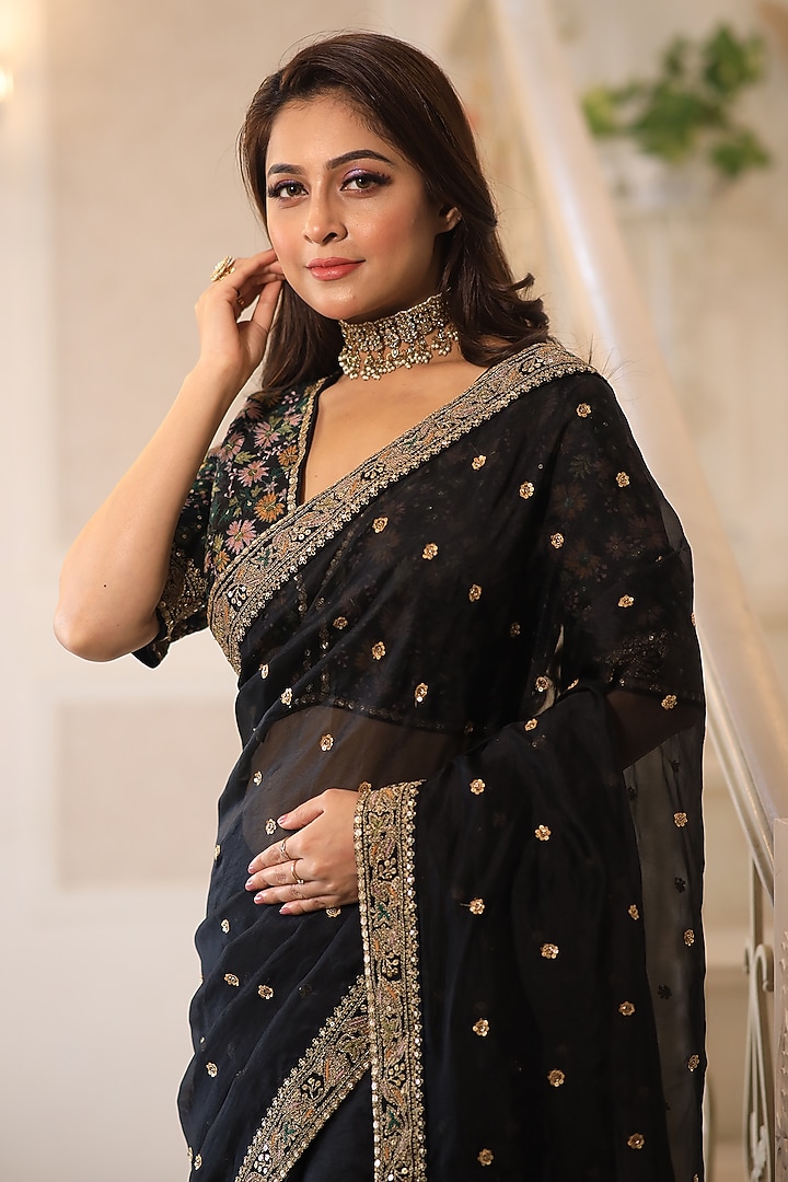 Black Organza Zardosi & Thread Embroidered Wedding Saree Set by JUHI SHEKHAWAT at Pernia's Pop Up Shop