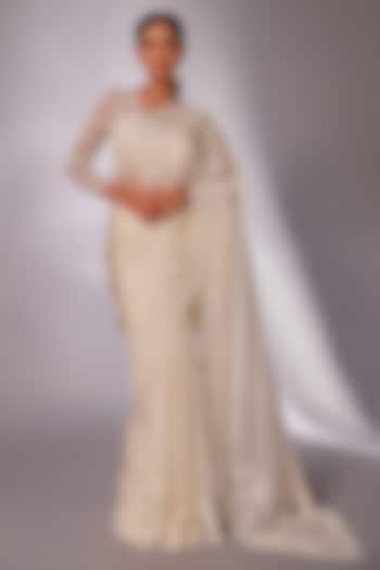 Off-White Silk Organza Sequins Embroidered Wedding Saree Set by JUHI SHEKHAWAT at Pernia's Pop Up Shop