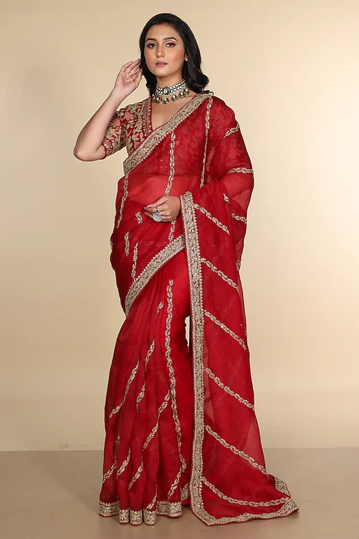 Red Silk Organza Sequins Embroidered Wedding Saree Set by JUHI SHEKHAWAT at Pernia's Pop Up Shop