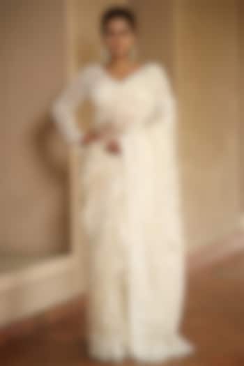 Off-White Silk Organza Pearl & Cutdana Embroidered Reception Saree Set by JUHI SHEKHAWAT at Pernia's Pop Up Shop