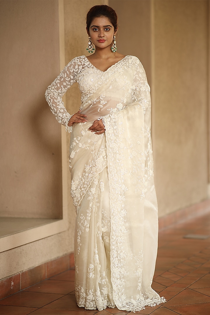 Off-White Silk Organza Pearl & Cutdana Embroidered Reception Saree Set by JUHI SHEKHAWAT at Pernia's Pop Up Shop