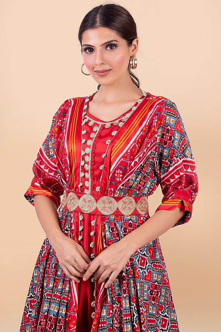 Grey & Red Patola Printed Jacket With Vacation Dress by Jajobaa at Pernia's Pop Up Shop