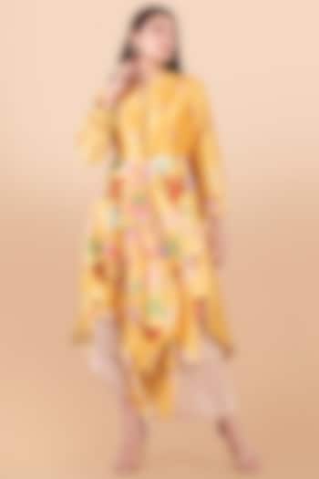 Cream & Yellow Draped Dhoti Set by Jajobaa at Pernia's Pop Up Shop