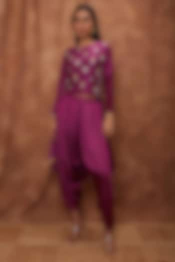 Purple Maheshwari Silk Dhoti Set by Jajobaa at Pernia's Pop Up Shop