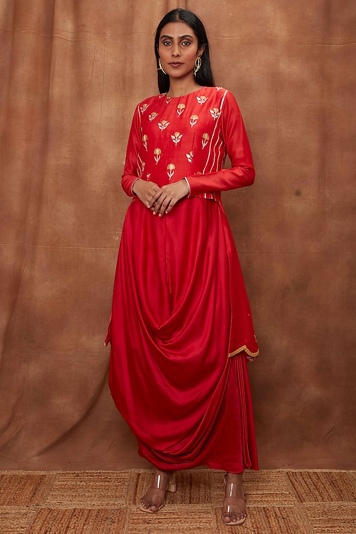 Red Maheshwari Silk Dress by Jajobaa