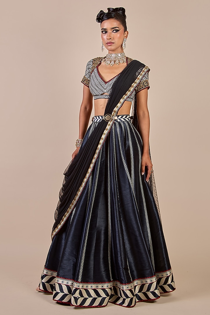 Cool Black Synthetic Silk Chevron Printed Flared Kalidar Skirt Set by JJV.Kapurthala By JJ Valaya Men at Pernia's Pop Up Shop