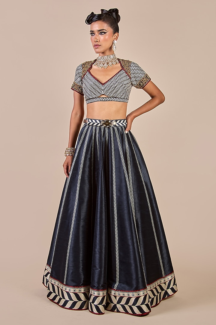 Cool Black Synthetic Silk Chevron Printed Flared Kalidar Skirt Set by JJV.Kapurthala By JJ Valaya Men at Pernia's Pop Up Shop
