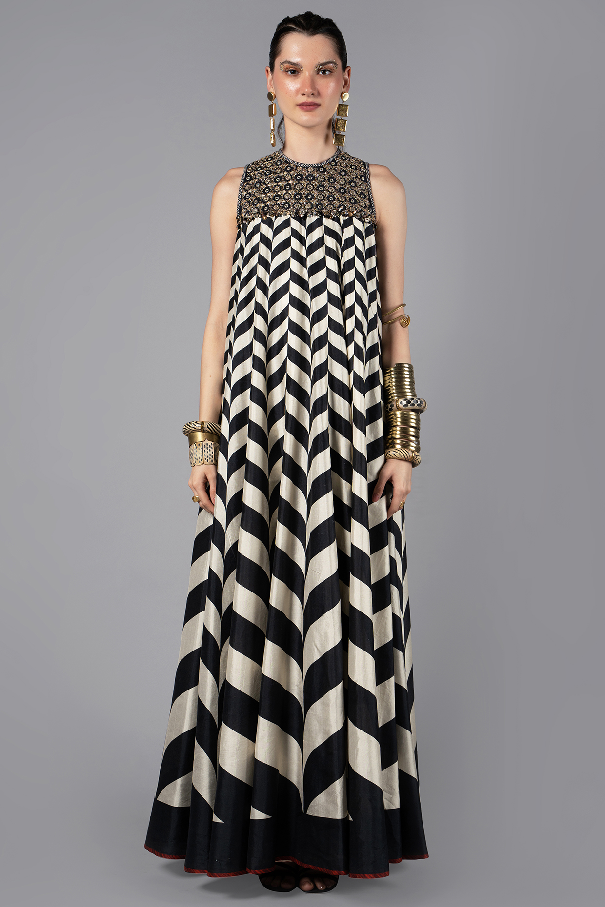 White Black Dupion Chevron Printed Maxi Dress by JJV.Kapurthala By JJ Valaya at Pernia s Pop Up Shop 2024