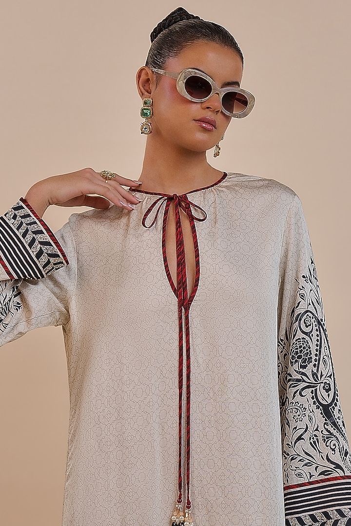 Cream-Ivory Cotton Satin Linen Printed Kaftan by JJV.Kapurthala By JJ Valaya at Pernia's Pop Up Shop