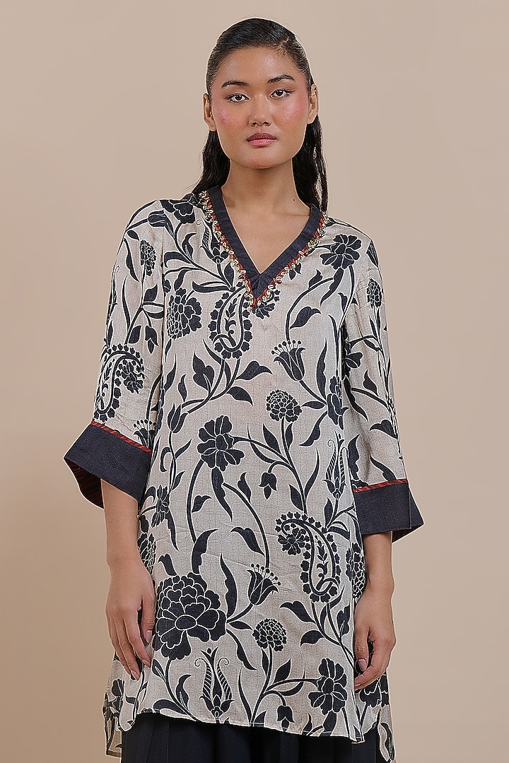 Ivory & Black Viscose Modal Satin Embroidered Tunic by JJV.Kapurthala By JJ Valaya at Pernia's Pop Up Shop