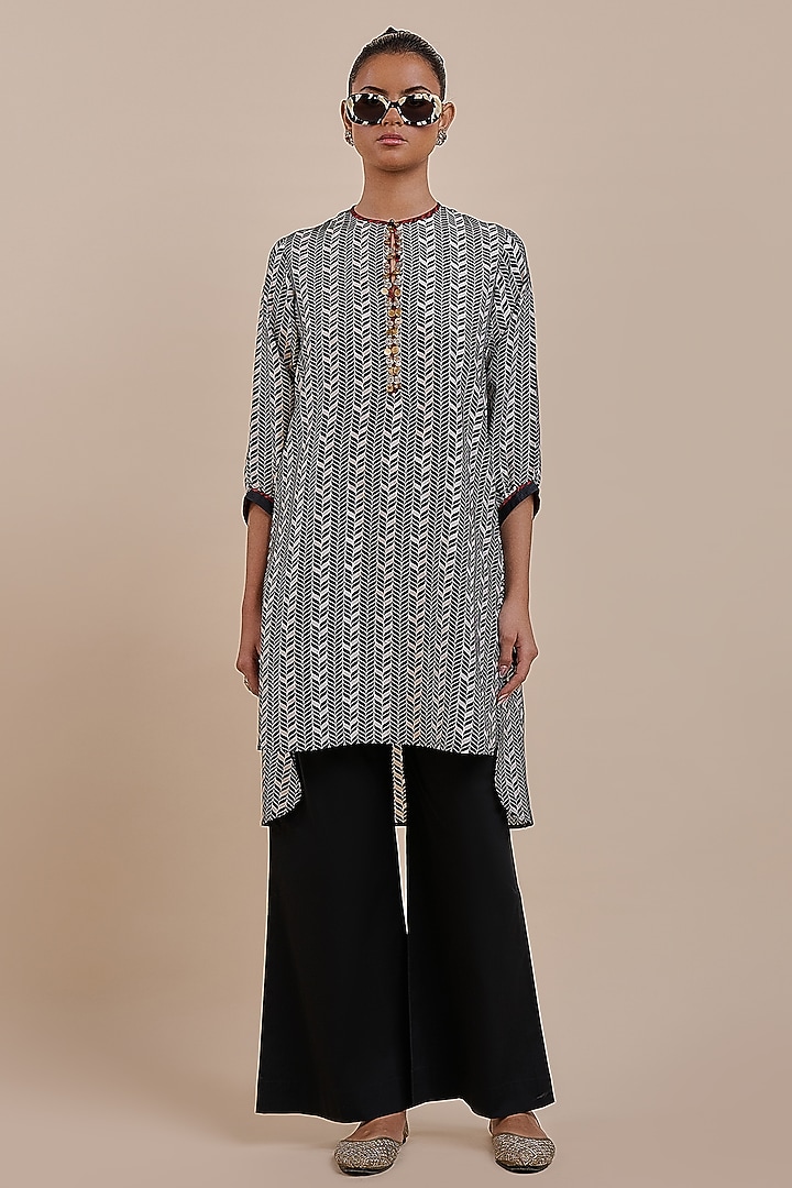 Black & Ivory Silk Beadwork Tunic by JJV.Kapurthala By JJ Valaya at Pernia's Pop Up Shop